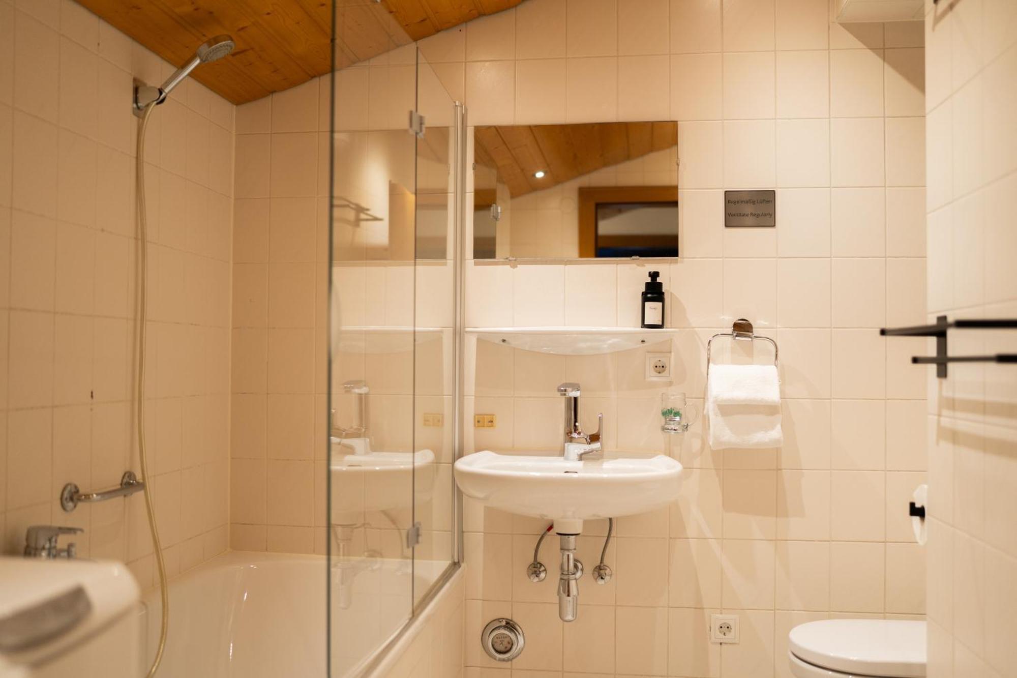 Homy Alpine Deluxe Chalet In St Anton Im Montafon سانكت أنتون إم مونتافون المظهر الخارجي الصورة